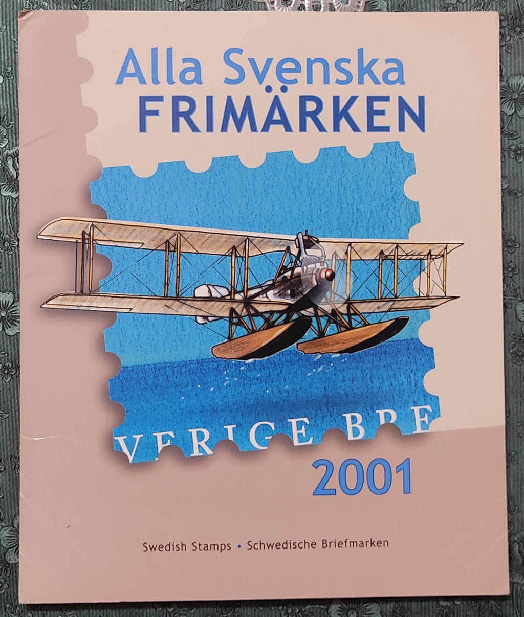 Sweden 2001 Year Pack of 69 Stamps Folder including Flower Dogs Aeroplane Birds Joints Issue Fishes MNH # 10106