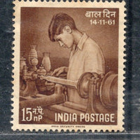 Inde 1964 : émission de deuil de Jawaharlal Nehru Phila-403, 1v, neuf sans charnière
