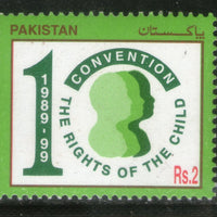 Pakistan 1999  Rights of the Child Sc 934 MNH # 1341