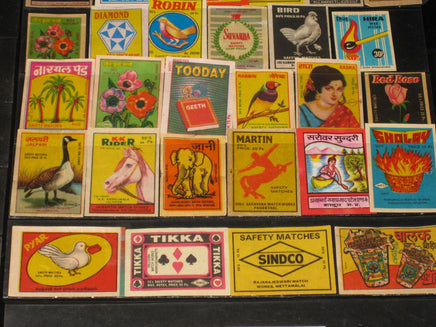India 100 Diffrent Match Box Labels Elephant Bird Lion Monkey Ship Rose Tiger - Phil India Stamps